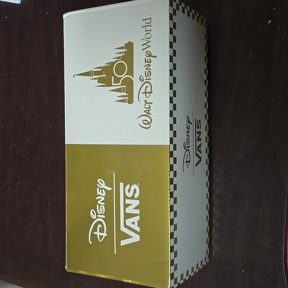 Walt Disney World 50th anniversary Vans - Picture 4 of 4